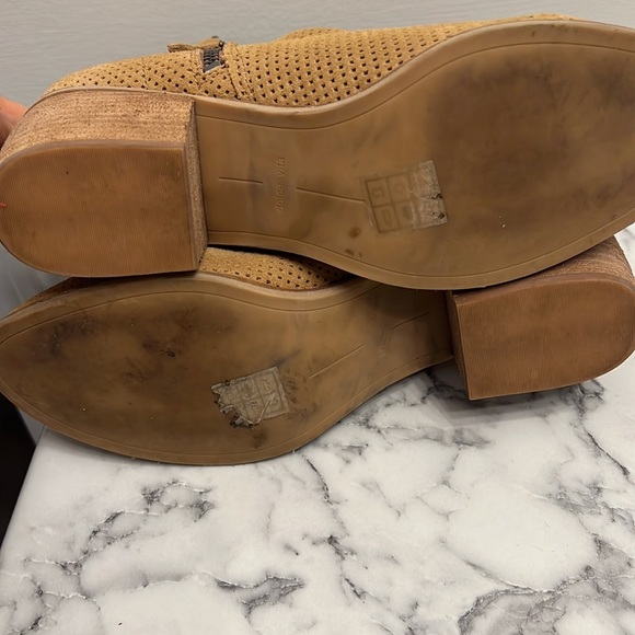 Dolce Vita Booties size 10 - Picture 6 of 7